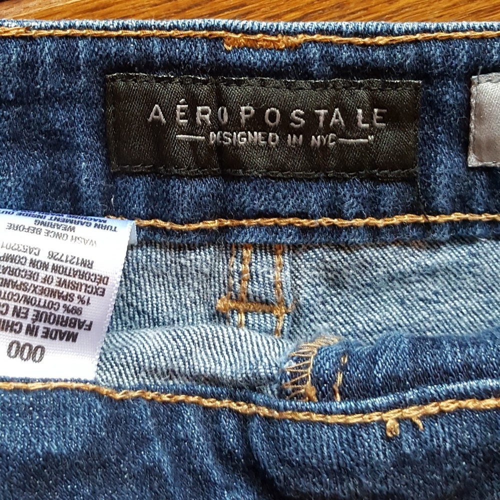 Aeropostale cutoff jean shorts - Picture 3 of 4